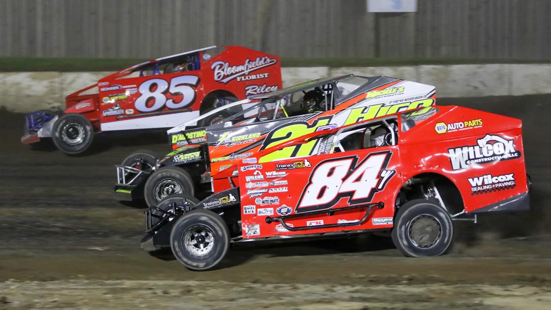 PARKS COMPANIES PRESENTS THE THUNDER ON THE THRUWAY SERIES THIS SATURDAY AT THE FONDA SPEEDWAY