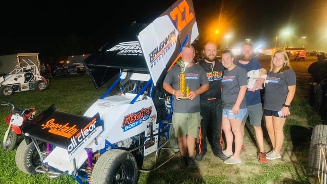 Chase Fischer Back in Victory Lane with POWRi Midwest Lightning Sprints