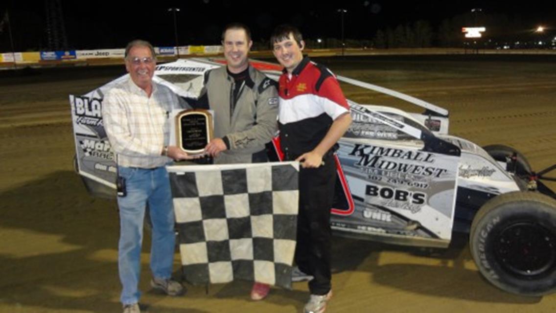 BEAU WILKINS BACK WITH WIRE TO WIRE BIG BLOCK WIN