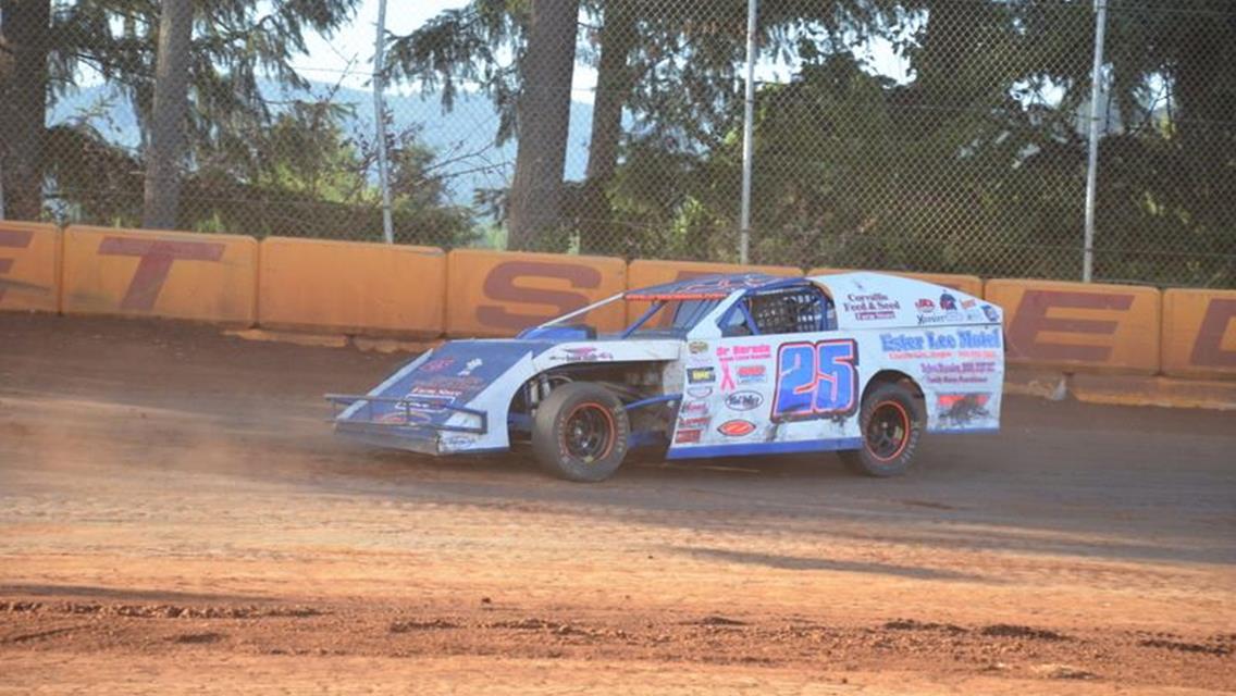 Craig Cassell Hopes To Rally His Season At Dancin Bare Topless Modified 100