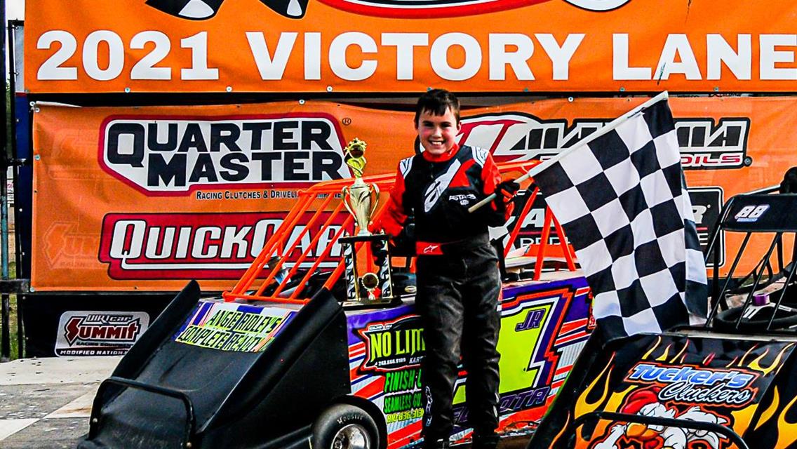 Ashton Winger Wins DIRTcar Summer Nationals Finale at Merritt Speedway