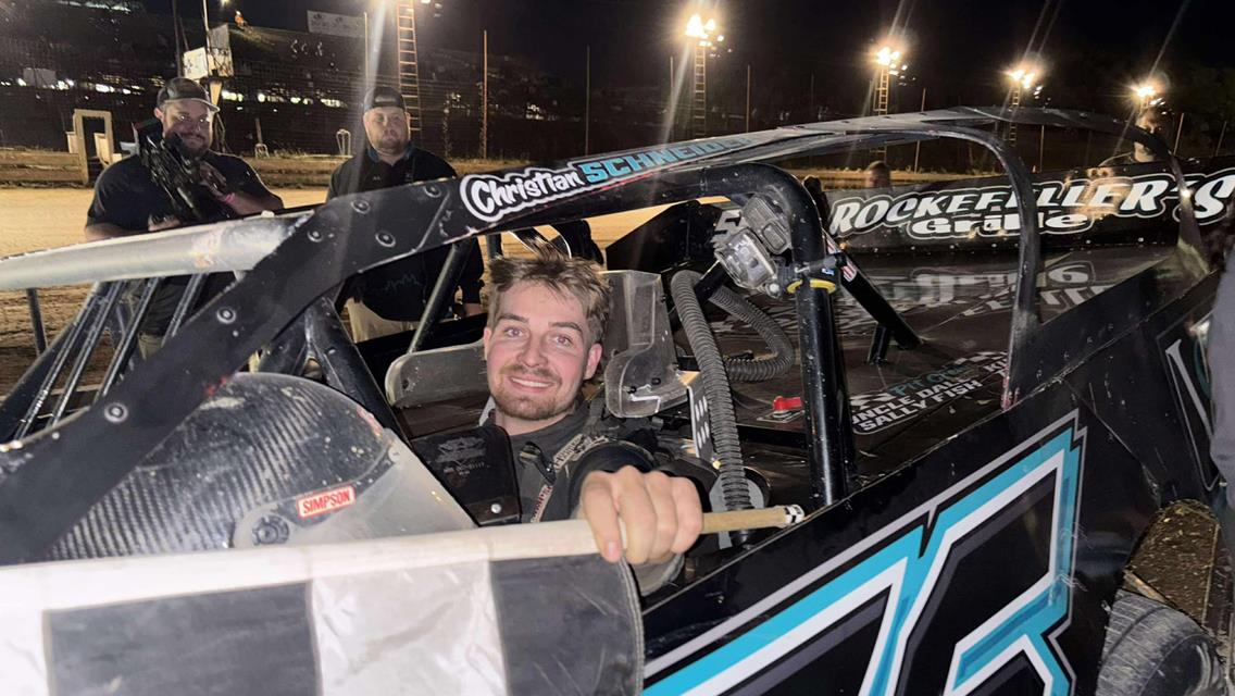Schneider Dominates with Twin 20 Sweep at the Hindsight Hustle - Full Write Up Results For 8-30-25