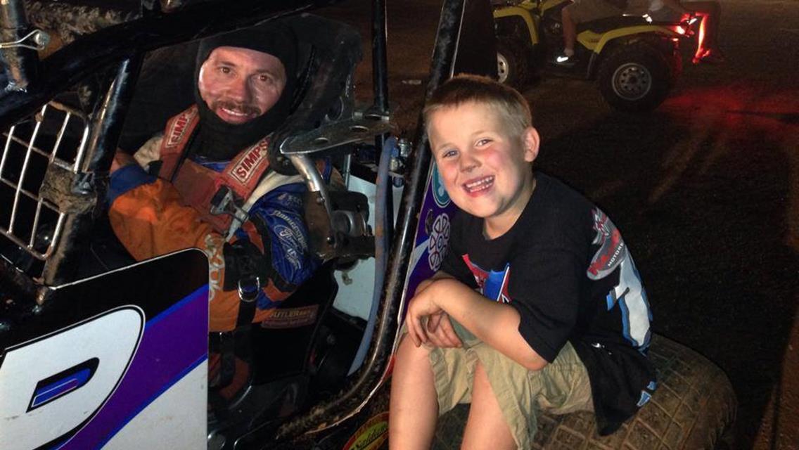 Wampler Records Top 10 Despite Fuel Issues and Early Crash at Red River Speedway
