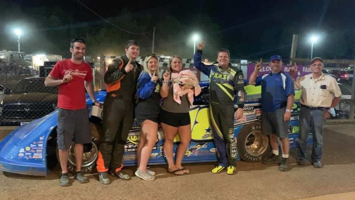 Seibers Honors Michael &quot;Gut&quot; Gillespie with Victory at Clarksville Speedway