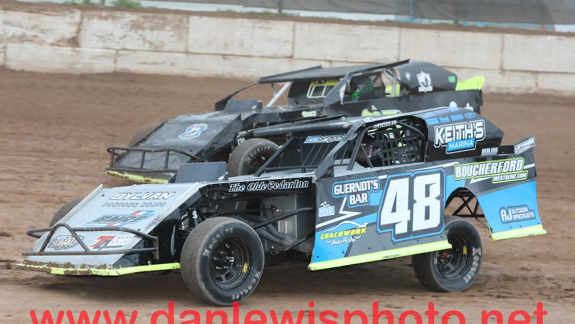 Mullen Doubles Down While Woods, Schmidt, and Booth Nab Fair Checkers