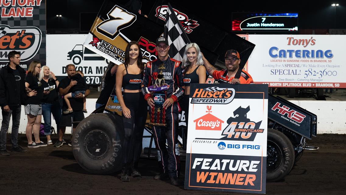 Henderson and Sandvig Hustle at Huset’s to Score Fourth Win of Season