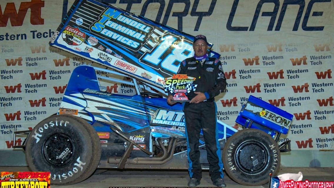 Lorne Wofford and Caleb Saiz Win Weekend Features with POWRi Vado Super Sprints
