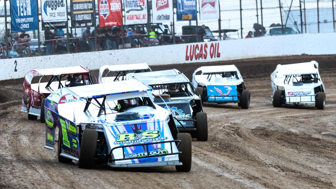 Moms admitted free on Saturday as Heartland Modified Tour visits Lucas Oil Speedway