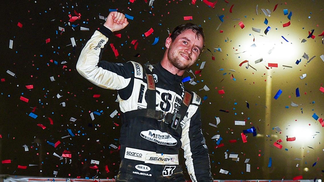 Spectacular Seavey wins 3rd Straight USAC Sprintacular Race at Lincoln Park