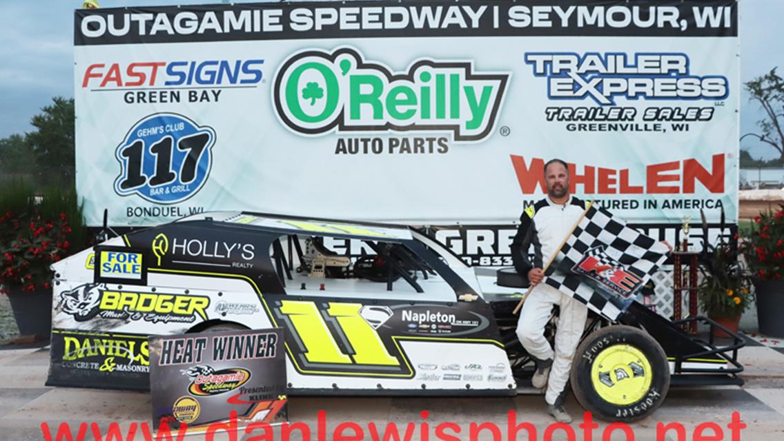 YARIE COPS OUTAGAMIE MODS; WENZEL WINS STOCK CAR BATTLE &amp; WAR (DeMars first time sportmod winner as champions crowned in all divisions).