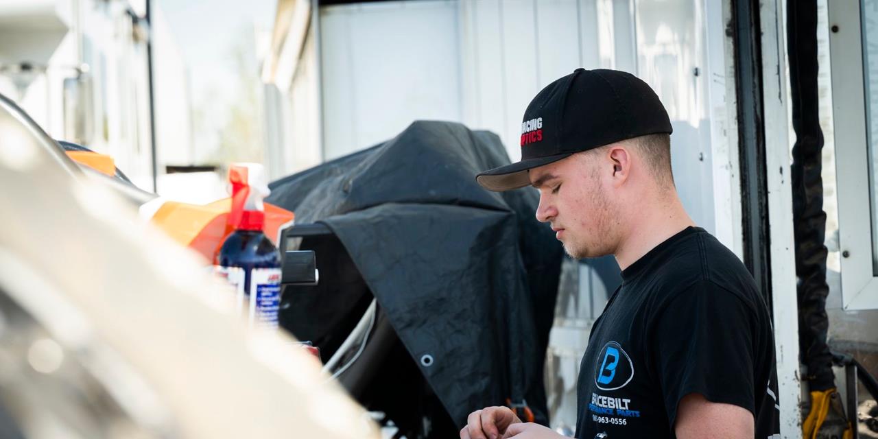 Mechanical woes plague Chamberlain at Atomic Speed...