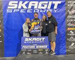 Starks Repeats Late-Race Heroi