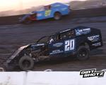 Barger, Yeigh go back-to-back at I-90 Speedway