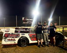 Bradford Leads Flag-to-Flag at Xtreme!