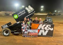 Mallett charges to USCS Sprint Car