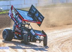 Arenz pushes forward through three