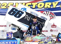 Newton, Yeley earn final-night Hoc