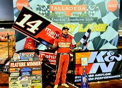 Chase Briscoe dashes to USCS Shoot