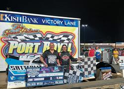 Satterlee Wins Opening Night of Ap