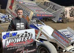 Schmidt masters Wilmot, scores th