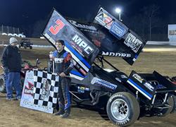 Moore victorious in Sprint Car sea