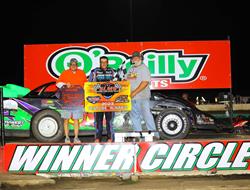 Leonard battles to a Sooner Late Model victory at
