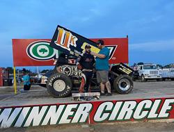 Tyler Knight Victorious with United Rebel Sprint S