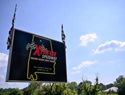 Brown, Roling Win Friday Night Features at Xtreme