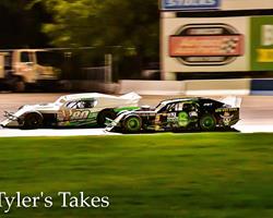 Strikwerda, Clancy Duel for NASCAR Modified Finale