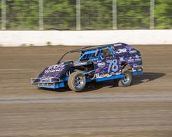Cole Anderson 