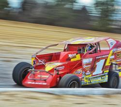Georgetown Returns with Summer Thunder: Modifieds, Super Late Mod