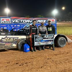 Jordy Nipper storms to $5,000 payday in Gene Maine Memorial at Ne