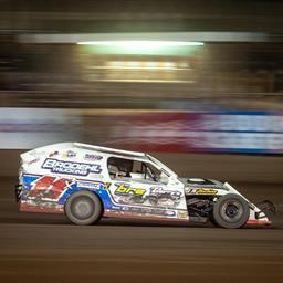 Berry Drives Away to Pick up Second Feature Win at Dacotah Speedway