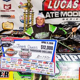 Owens Recovers for Lucas Oil Win at Atomic