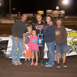 Troy Morris Jr. Thrills Crowd in the Dirt Modifieds