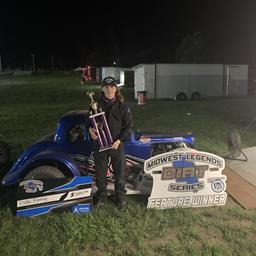W Marks the Spot for Manning at Maquoketa
