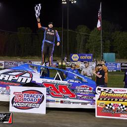 Andrew Ferguson Claims First Tracey Road DIRTcar Modified Win On A-Verdi Storage Containers Night