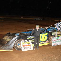 13 year old Sam Seawright Wins UCRA $5,000 Finale at Fort Payne Motor Speedway