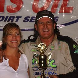 Scott Bloomquist and Team Zero Victorious at Volunteer Speedway