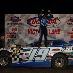 Steve Casebolt Hangs on for Series Win at Muskingum County Speedway