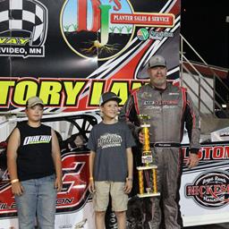 Gilbertson victorious at Fiesta City Speedway