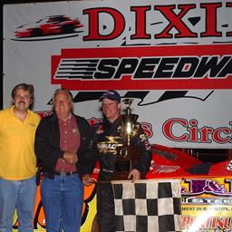 Shannon Babb Banks $15,000 in Taking His Second Straight Lucas Oil Dixie Shootout Win
