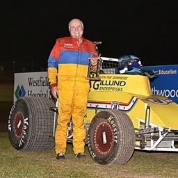 Rob Caho Wins Vintage Sprint Car at Cedar Lake Speedway on September 28th