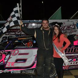 Thomas Picks Up First Late Model Victory