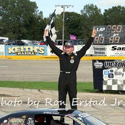 Nottestad secures Late Model Track Championship with Feature Win at Slinger