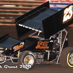 Scott on the clock at last year&amp;#39;s 410 Nationals. (Patrick Grant Photo)