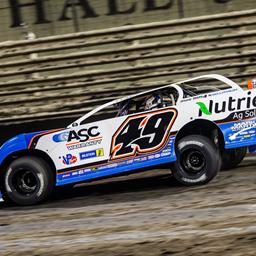 Davenport Dominates Opening Night of Lucas Oil Late Model Knoxville Nationals