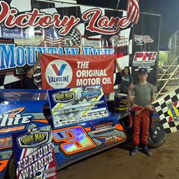 Charlie Mefford Motors to Brucebilt Performance Iron-Man Modified Series Victory at Mountain View Raceway