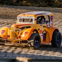 MINION MAN RETURNS TO VICTORY LANE