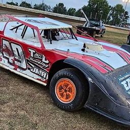 Andy Bryant Blanket’s Field in Revival Dirt Late Model Series Win at Humboldt